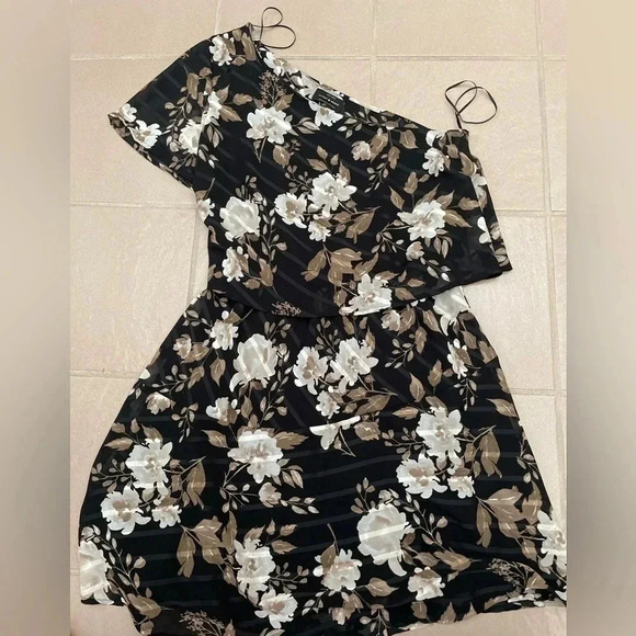 LUCKY BRAND ONE SHOULDER FLORAL MINI DRESS SIZE M BLACK/MULTI - Picture 13 of 15